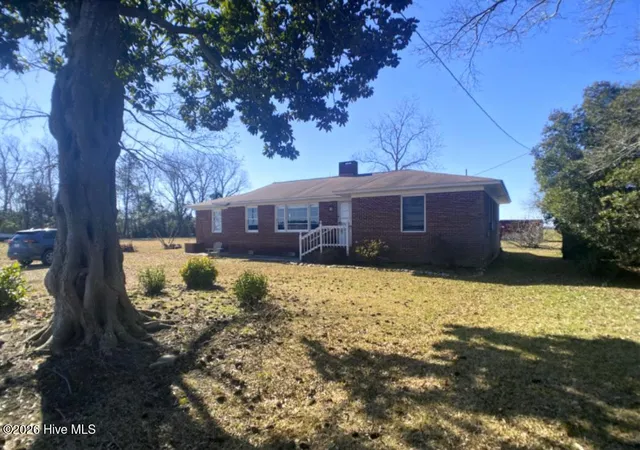 Photo 2 of Single family home for sale at 13570 N Lake Rd, Engelhard, NC 27824 | MLS# 100595548 | Listing updated on 2026-08-18
