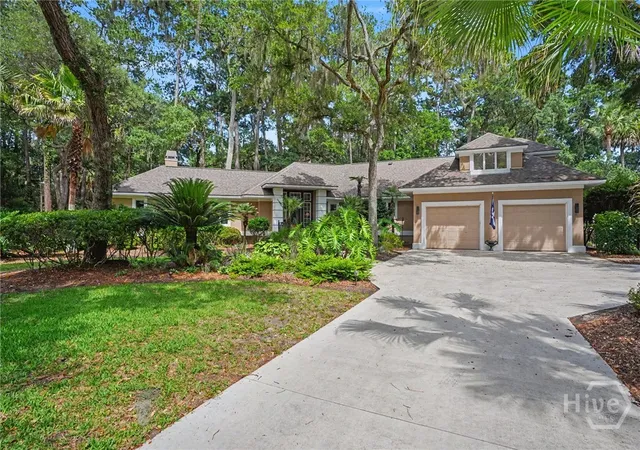 Photo 2 of Single family home for sale at 32 Hasleiters Retreat, Savannah, GA 31411 | MLS# SA360419 | Listing updated on 2026-09-13