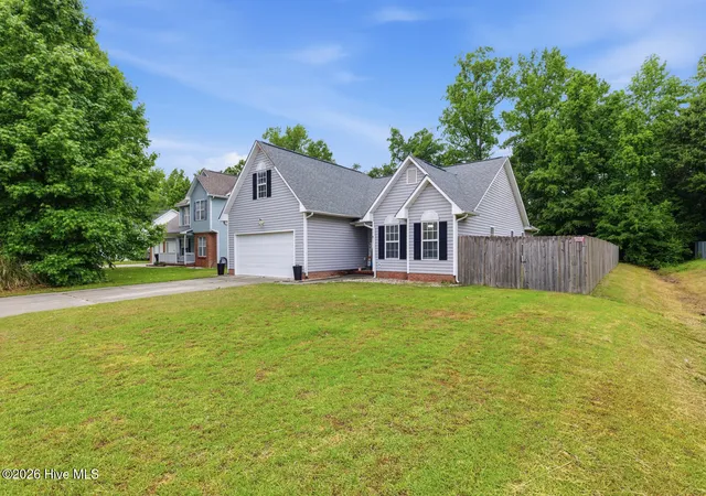 Homes for sale in Jacksonville, NC | 216 Yearling Loop, Jacksonville, NC 28540 | MLS# 100577411