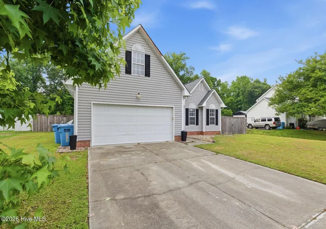 Homes for sale in Jacksonville, NC | 216 Yearling Loop, Jacksonville, NC 28540 | MLS# 100577411