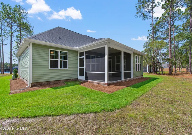 Photo 4 of Single family home for sale at 1154 Twin Lakes Dr, Southport, NC 28461 | MLS# 100593047 | Listing updated on 2026-08-18