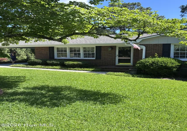 Homes for sale in Hamlet, NC | 402 Stacy Ave, Hamlet, NC 28345 | MLS# 100582281