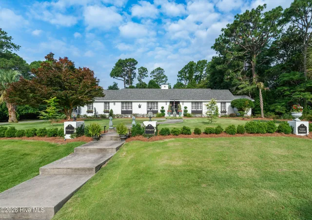 Photo 3 of Single family home for sale at 2228 Parham Dr, Wilmington, NC 28403 | MLS# 100581631 | Listing updated on 2026-08-18