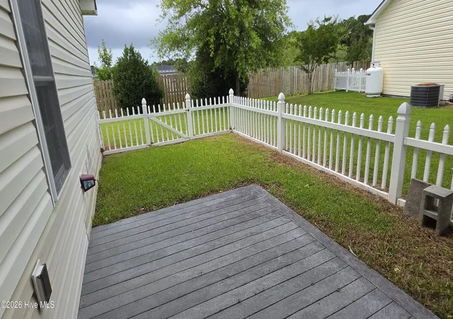 Photo 3 of Condo for sale at 117 Palmetto Pl Cir, Beaufort, NC 28516 | MLS# 100590067 | Listing updated on 2026-08-29