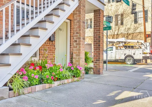 Homes for sale in Savannah, GA | 501 E Broughton St, Savannah, GA 31401 | MLS# SA350857