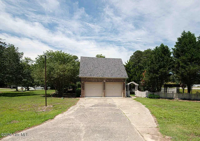 43rd image of 1020 Holly Creek Blvd, Williamston, NC 27892 | MLS# 100579243