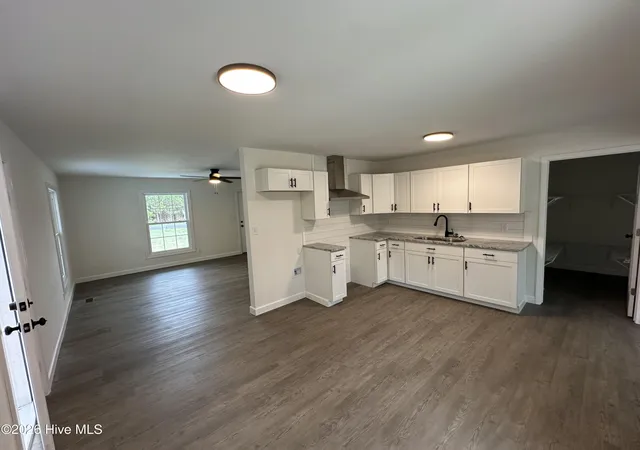 Photo 2 of Single family home for sale at 11140 Barnes Brg Rd, Laurinburg, NC 28352 | MLS# 100559280 | Listing updated on 2026-08-18