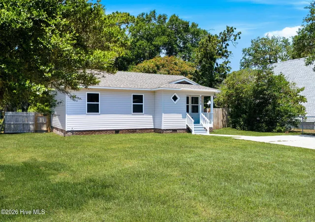 Homes for sale in Oak Island, NC | 111 Ne 20Th St, Oak Island, NC 28465 | MLS# 100583152