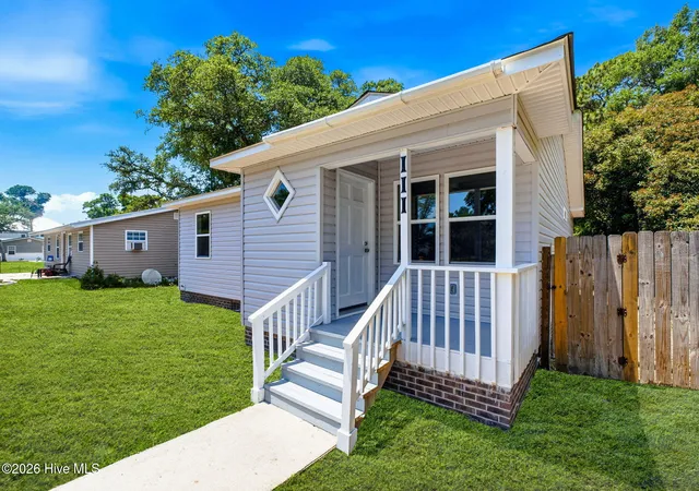 Homes for sale in Oak Island, NC | 111 Ne 20th St, Oak Island, NC 28465 | MLS# 100583152