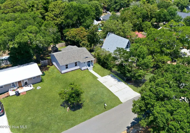 Homes for sale in Oak Island, NC | 111 Ne 20Th St, Oak Island, NC 28465 | MLS# 100583152