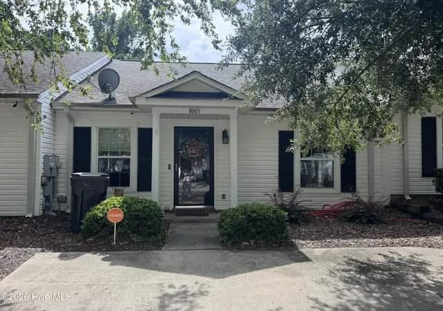 Townhouse for sale at 8005 Reagan Cir, Augusta, GA 30909 | MLS# 100588669