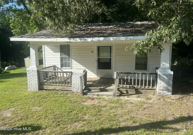 Photo 1 of Single family home for sale at 112 W Cedar St, Nashville, NC 27856 | MLS# 100595766 | Listing updated on 2026-09-11