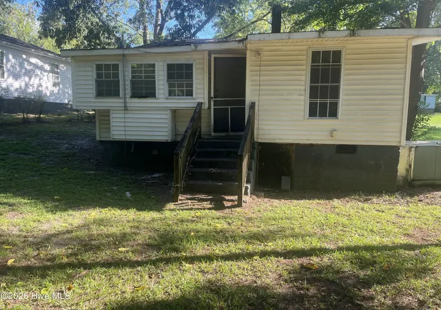 Photo 2 of Single family home for sale at 112 W Cedar St, Nashville, NC 27856 | MLS# 100595766 | Listing updated on 2026-09-11