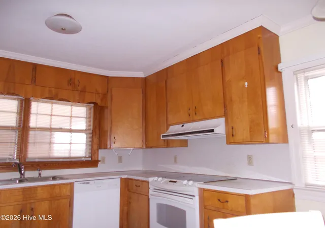 Photo 4 of Single family home for sale at 1606 Hardee Rd, Kinston, NC 28504 | MLS# 100555701 | Listing updated on 2026-08-18