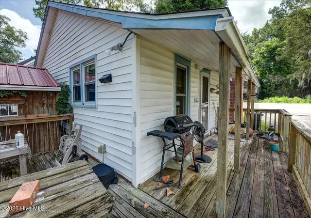 Photo 3 of Single family home for sale at 1298 Brices Crk Rd, New Bern, NC 28562 | MLS# 100593686 | Listing updated on 2026-09-17