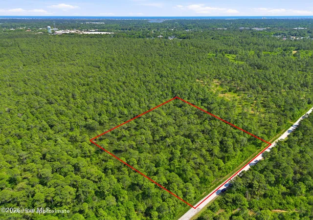 Photo 1 of Land for sale at 7604 Plantation Rd, Wilmington, NC 28411 | MLS# 100572290 | Listing updated on 2026-08-18