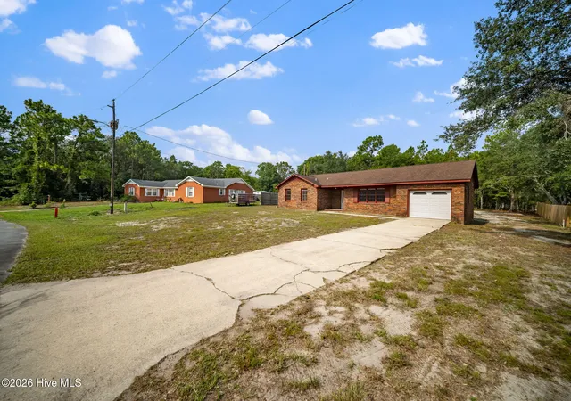 Photo 3 of Single family home for sale at 210 Gabriel St, Wilmington, NC 28412 | MLS# 100592536 | Listing updated on 2026-08-18