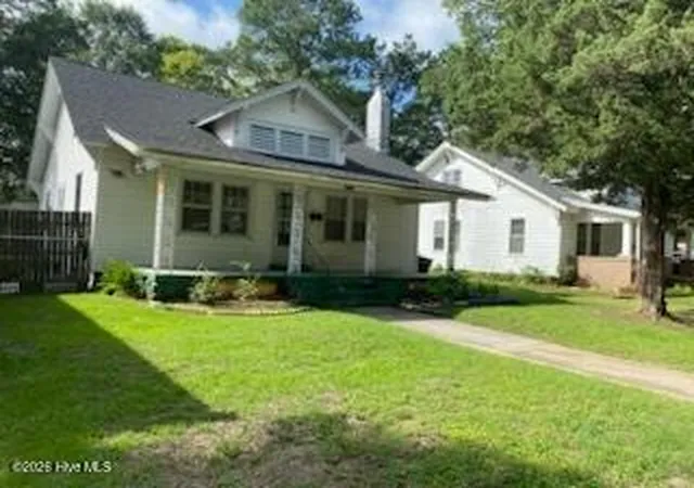 Photo 1 of Single family home for sale at 411 E Baker St, Tarboro, NC 27886 | MLS# 100595023 | Listing updated on 2026-09-03