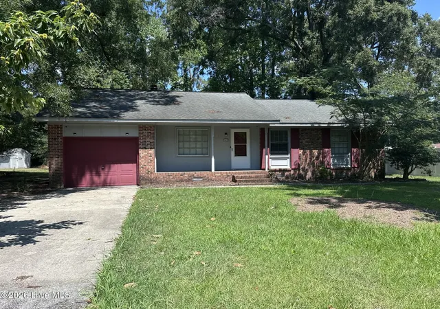 Homes for sale in New Bern, NC | 1015 Plymouth Dr, New Bern, NC 28562 | MLS# 100587588