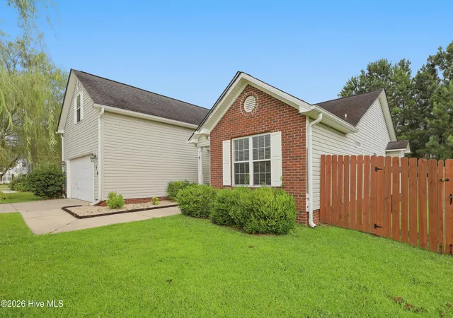 Homes for sale in Jacksonville, NC | 303 Brunswick Dr, Jacksonville, NC 28546 | MLS# 100585418