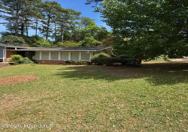 4th image of 2224 Mirror Lake Dr, Fayetteville, NC 28303 | MLS# 100576706