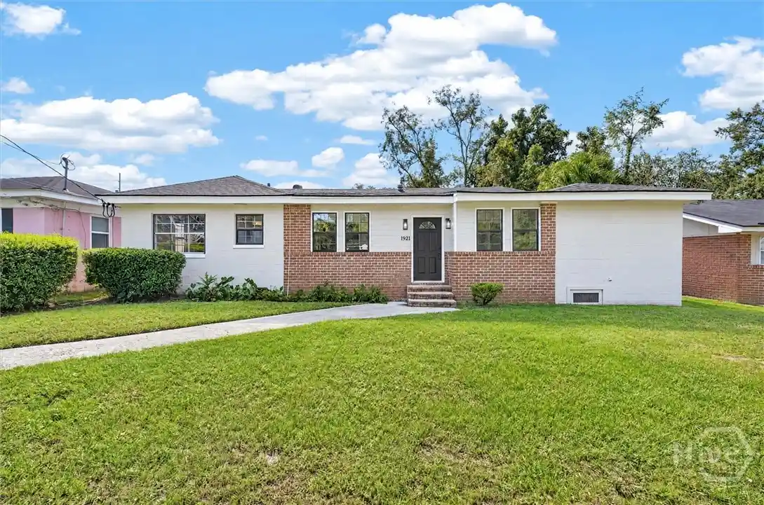 Photo 1 of Single family home for sale at 1921 Fitzgerald St, Savannah, GA 31405 | MLS# SA362261 | Listing updated on 2026-10-23