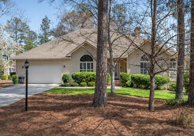 Homes for sale in Mc Cormick, SC | 182 Savannah Dr, Mc Cormick, SC 29835 | MLS# 98253404