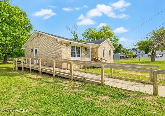 Homes for sale in Farmville, NC | 3649 S Walnut St, Farmville, NC 27828 | MLS# 100572369