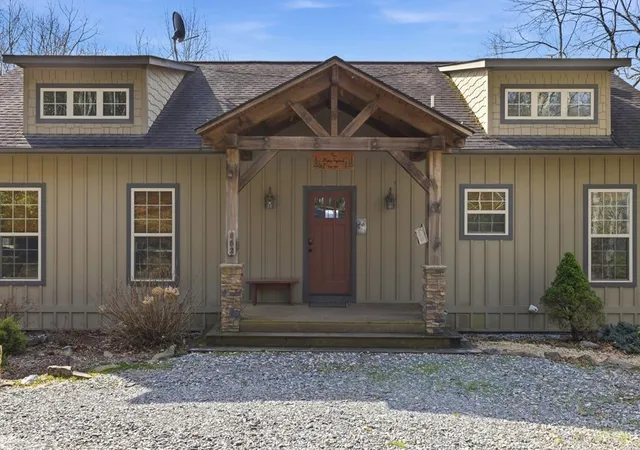 Photo 5 of Single family home for sale at 362 Nantahala Harbor Dr, Topton, NC 28781 | MLS# 98544254 | Listing updated on 2026-08-18
