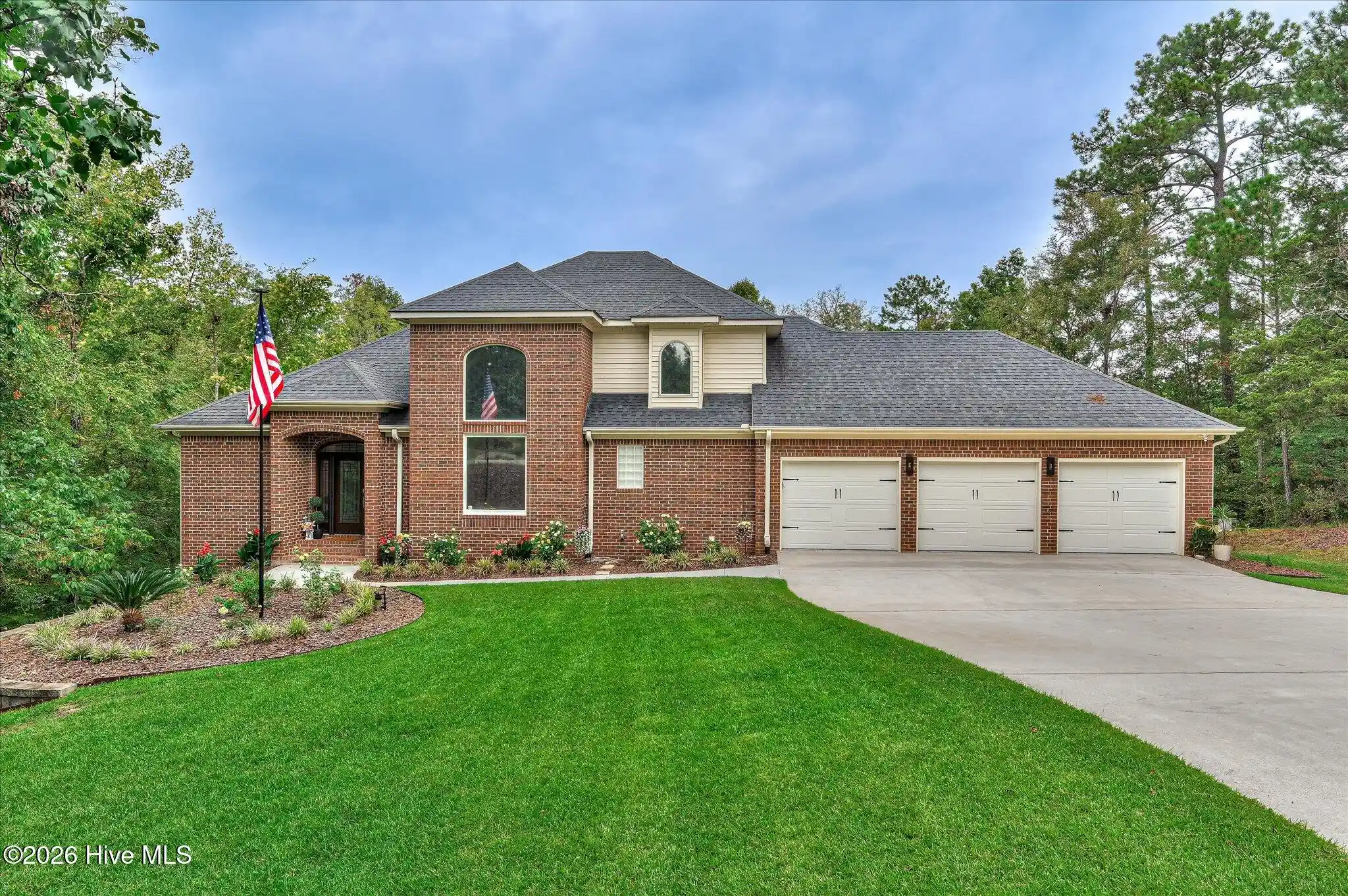 Single family home for sale at 124 Waters Edge Dr, McCormick, SC 29835 | MLS# 100604415