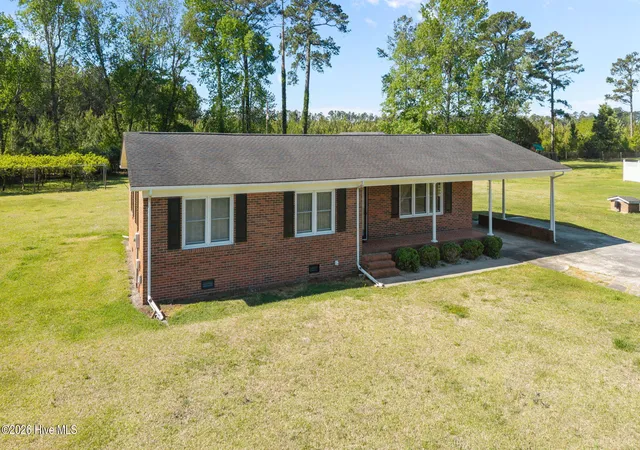 Homes for sale in Washington, NC | 420 Aberdeen Dr, Washington, NC 27889 | MLS# 100569344