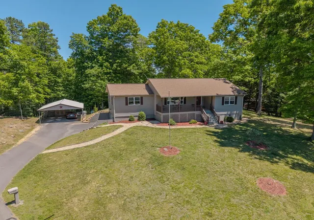 Photo 4 of Single family home for sale at 944 Wildcat Dr, Murphy, NC 28906 | MLS# 98544194 | Listing updated on 2026-08-18