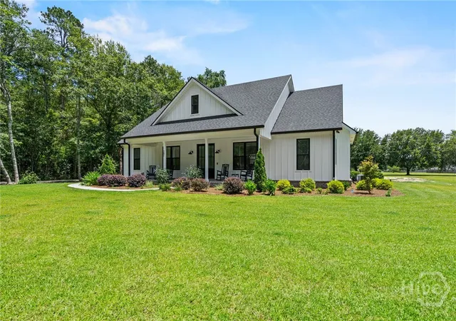 Photo 2 of Single family home for sale at 241 Nease Rd, Guyton, GA 31312 | MLS# SA360007 | Listing updated on 2026-07-10