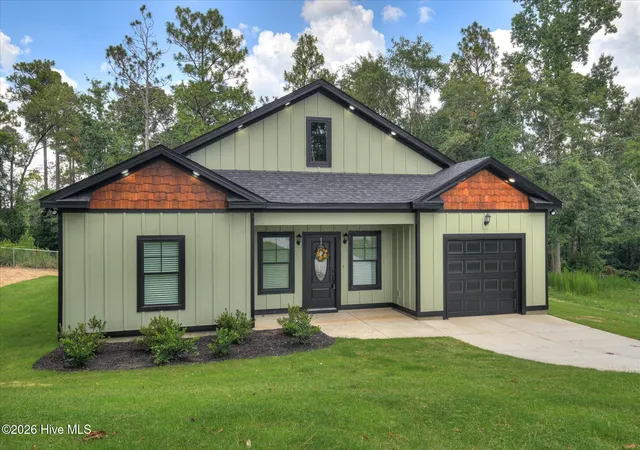 Photo 2 of Single family home for sale at 650b Hampton Cir, North Augusta, SC 29841 | MLS# 100589454 | Listing updated on 2026-08-18