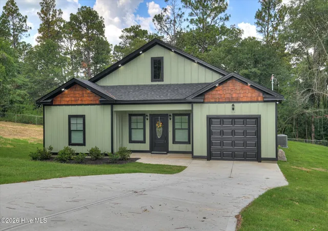 Photo 3 of Single family home for sale at 650b Hampton Cir, North Augusta, SC 29841 | MLS# 100589454 | Listing updated on 2026-08-18