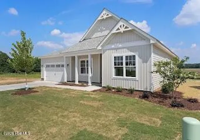 Photo 1 of Single family home for sale at 1512 Caracara Dr, New Bern, NC 28560 | MLS# 100613120 | Listing updated on 2026-10-30