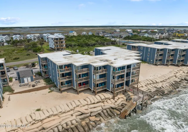 Listing Photo 5 - Condo for sale in building located at 2196 New River Inlet Rd, Sneads Ferry, NC 28460 - Unit #361