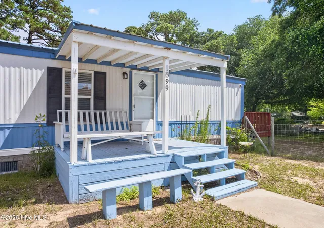 Photo 3 of Manufactured home for sale at 1899 Wm And Odell Gurganus Ln Sw, Shallotte, NC 28470 | MLS# 100584132 | Listing updated on 2026-09-29