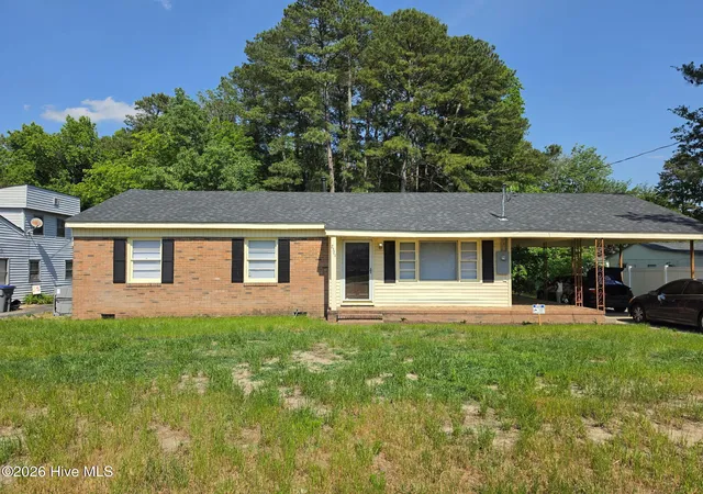 Homes for sale in Rocky Mount, NC | 2521 Gwen St, Rocky Mount, NC 27803 | MLS# 100577781