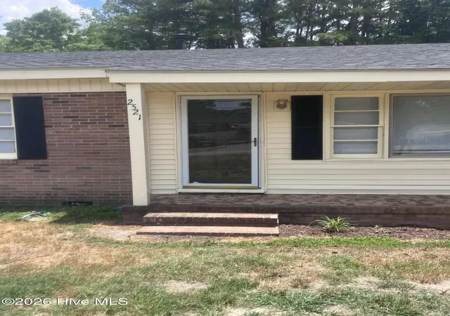 Homes for sale in Rocky Mount, NC | 2521 Gwen St, Rocky Mount, NC 27803 | MLS# 100577781