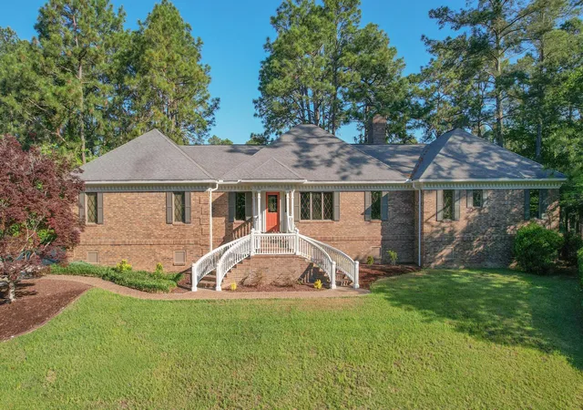 Photo 1 of Single family home for sale at 913 Holley Lake Rd, Aiken, SC 29803 | MLS# 98256475 | Listing updated on 2026-08-18