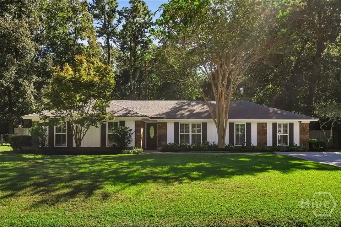Photo 1 of Single family home for sale at 614 Suncrest Blvd, Savannah, GA 31410 | MLS# SA366892 | Listing updated on 2026-10-23