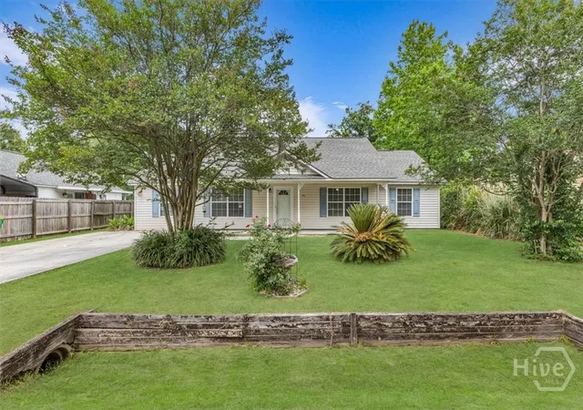 Homes for sale in Pooler, GA | 304 E Tietgen St, Pooler, GA 31322 | MLS# SA337422
