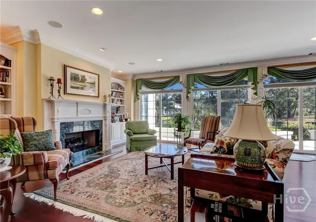 Photo 3 of Single family home for sale at 10 Pineside Ln, Savannah, GA 31411 | MLS# SA340775 | Listing updated on 2026-10-05