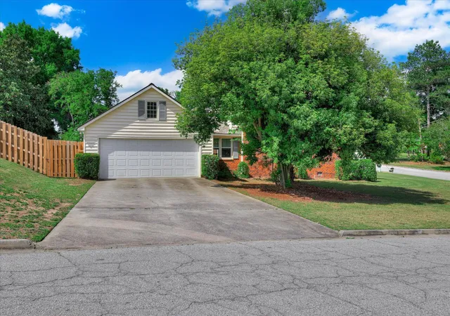 Photo 4 of Single family home for sale at 449 Parliament Rd, Augusta, GA 30907 | MLS# 98256726 | Listing updated on 2026-09-06