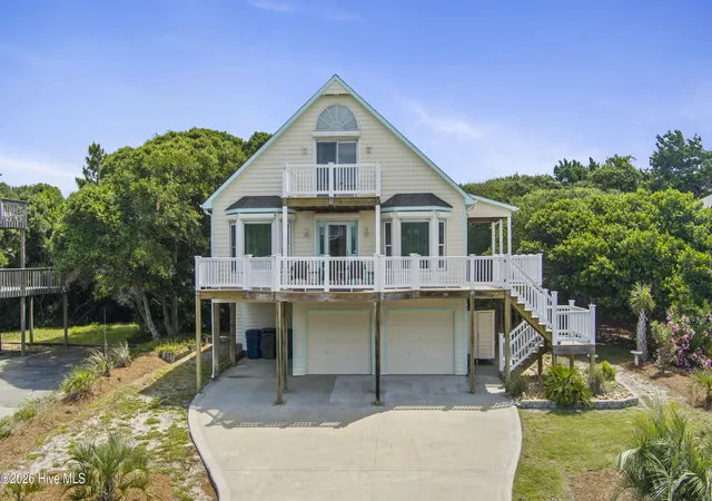 Photo 2 of Single family home for sale at 104 Bluewater Dr, Emerald Isle, NC 28594 | MLS# 100584957 | Listing updated on 2026-09-10