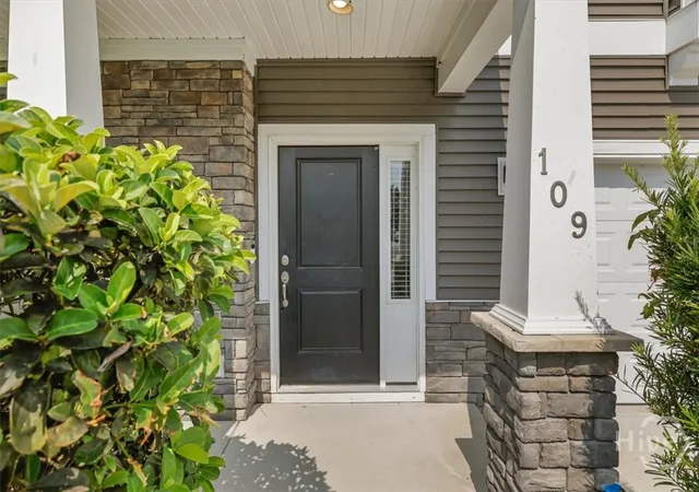 Photo 4 of Single family home for sale at 109 Claystone Ct, Port Wentworth, GA 31407 | MLS# SA361829 | Listing updated on 2026-08-17