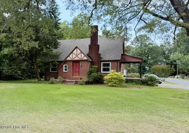 Photo 1 of Single family home for sale at 301 W Harper St, Snow Hill, NC 28580 | MLS# 100582209 | Listing updated on 2026-08-27