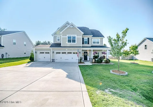 Photo 3 of Single family home for sale at 158 Enfield Dr, Carthage, NC 28327 | MLS# 100587157 | Listing updated on 2026-08-25