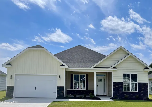 Homes for sale in Grimesland, NC | 175 Seashore St, Grimesland, NC 27837 | MLS# 100585600